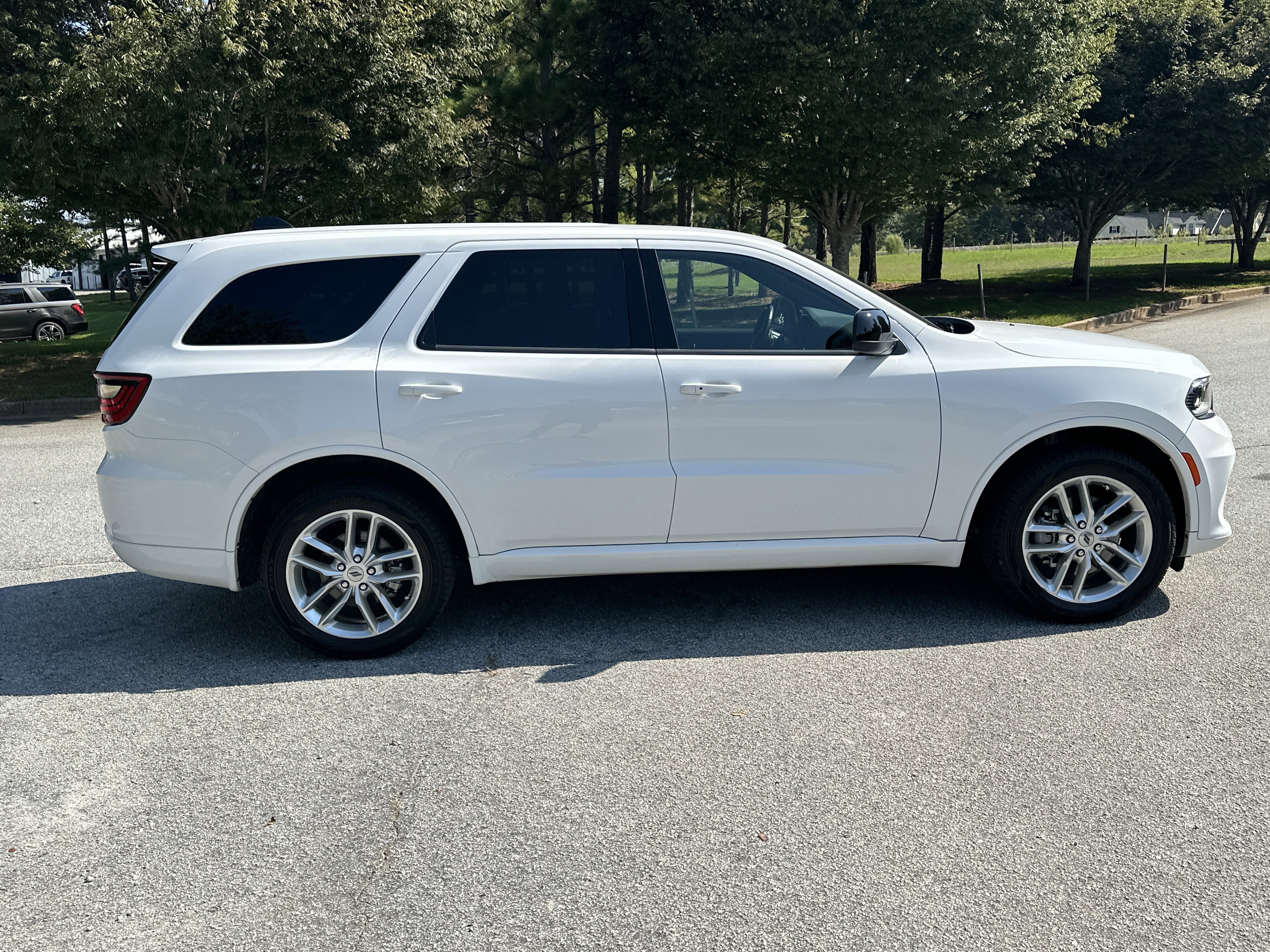 Used 2023 Dodge Durango GT image 4