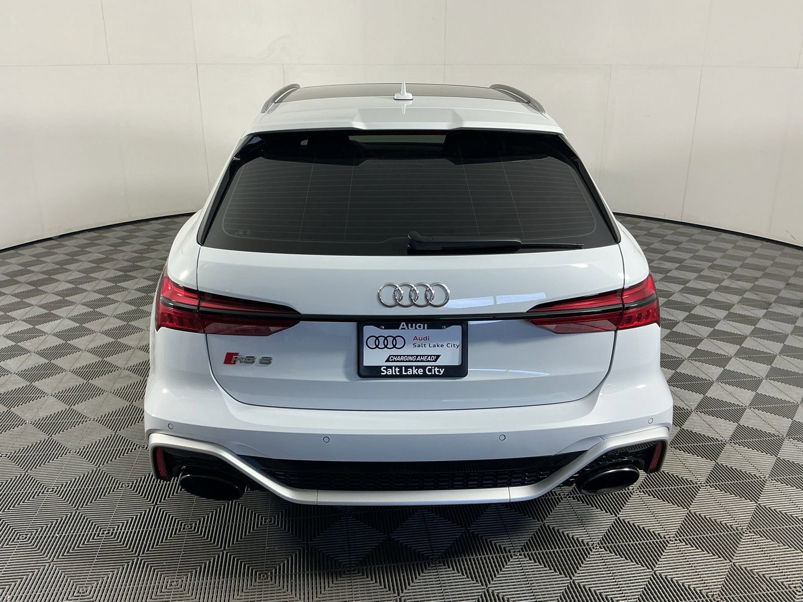 Used 2023 Audi RS 6 image 7