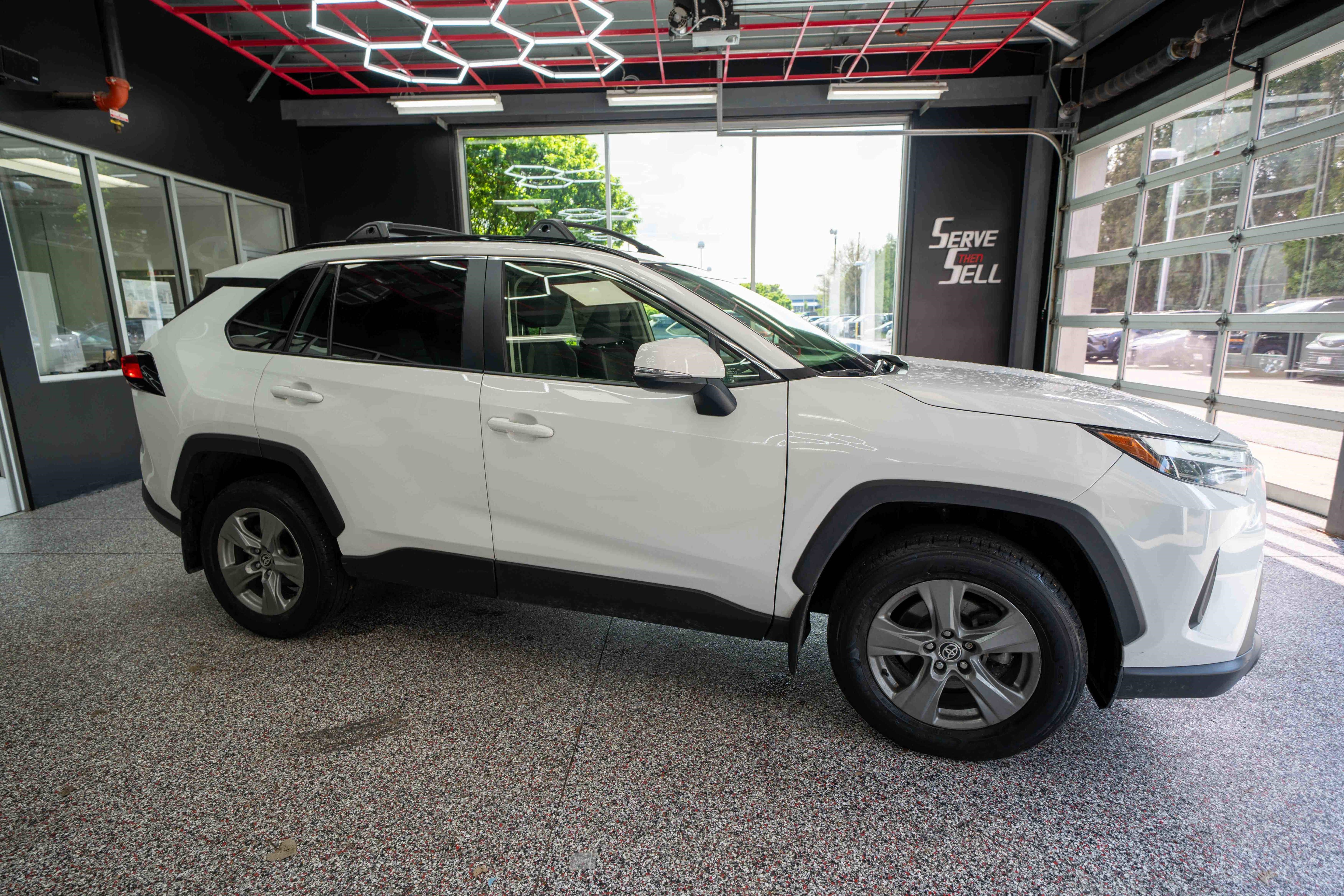 Used 2023 Toyota RAV4 XLE w/ Convenience Package AWD/4WD image 5
