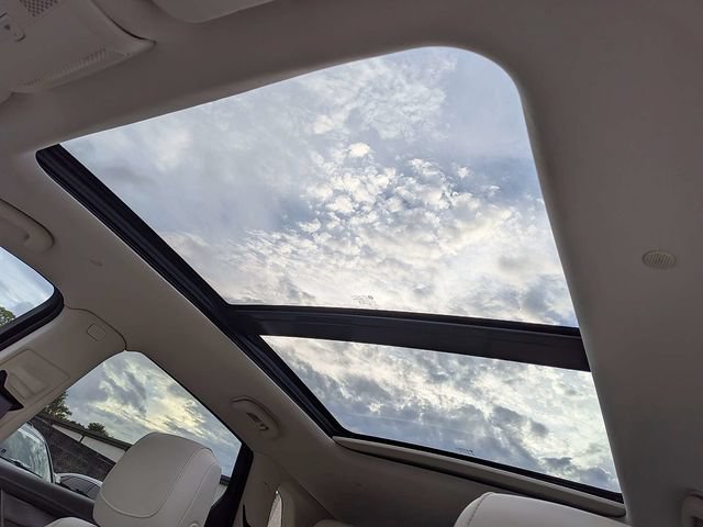 Certified 2024 Cadillac XT5 Premium Luxury FWD image 25