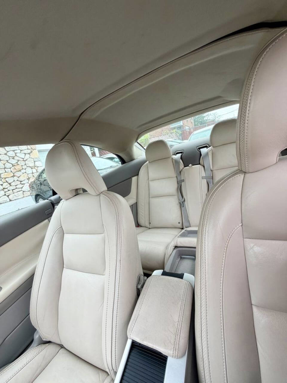 Used 2012 Volvo C70 T5 FWD image 17