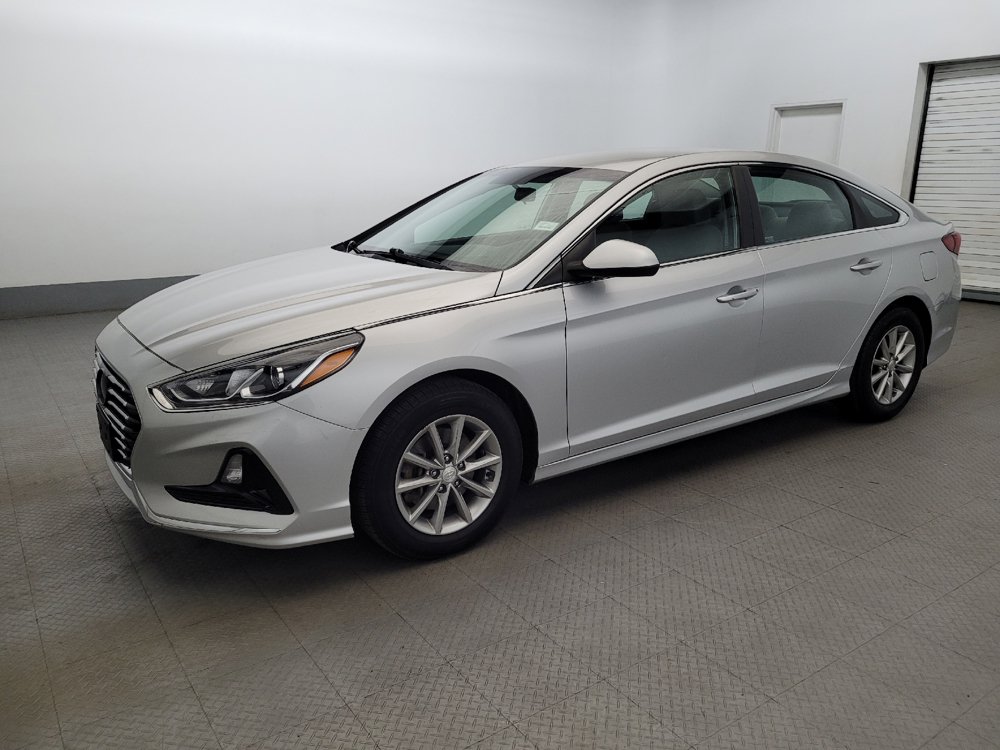 Used 2018 Hyundai Sonata SE FWD image 2