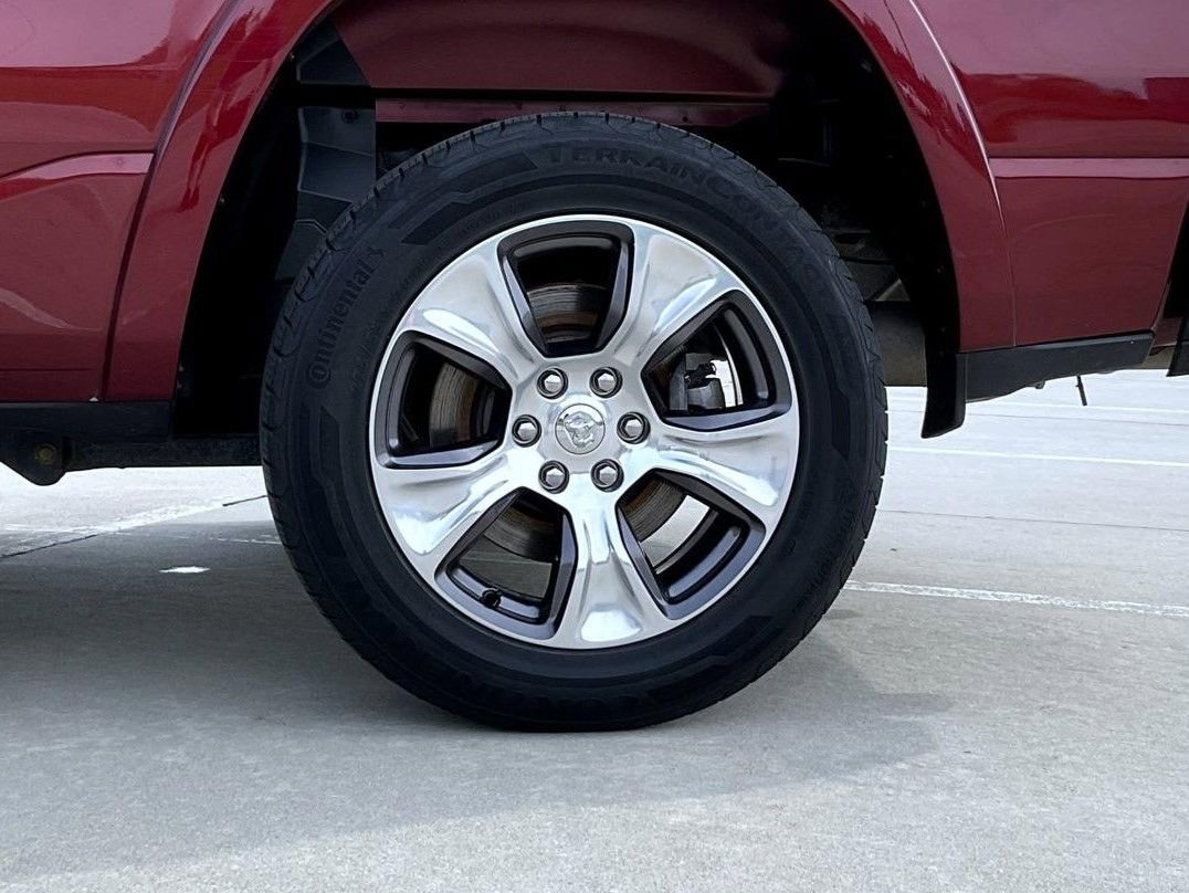 Used 2019 RAM 1500 Laramie AWD/4WD image 23