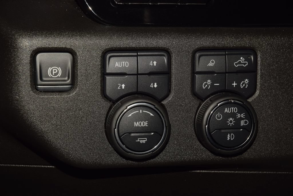 Used 2025 Chevrolet Silverado 2500 High Country w/ Technology Package AWD/4WD image 37