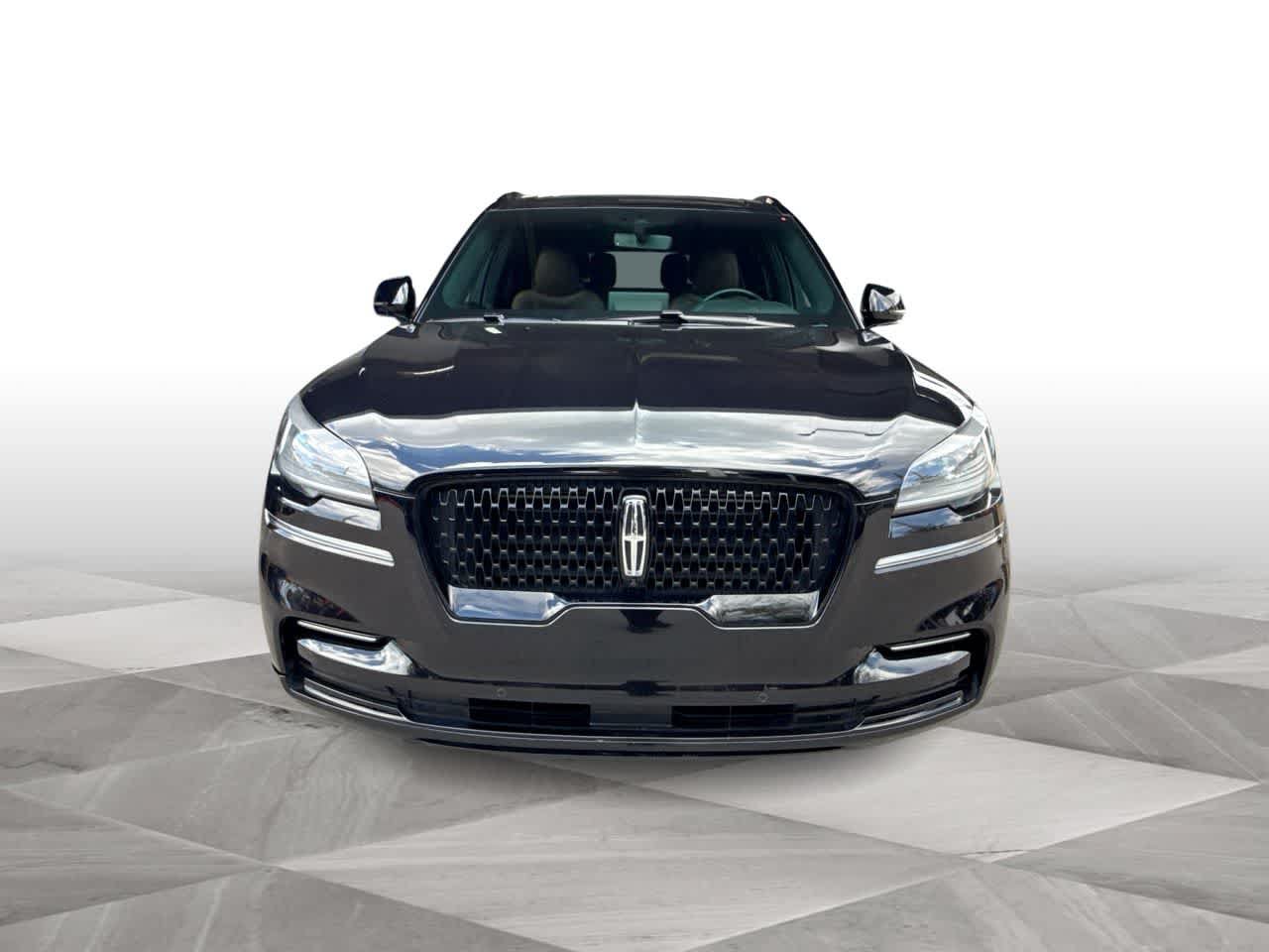 Used 2024 Lincoln Aviator Reserve w/ Equipment Group 201A RWD image 3