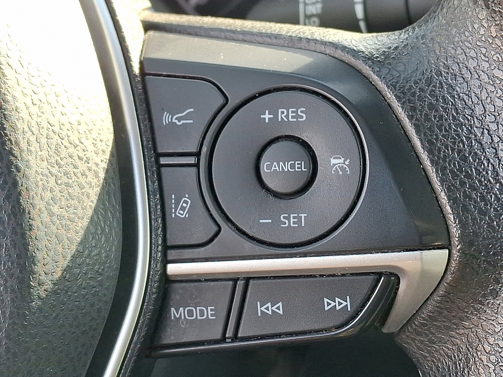 Certified 2022 Toyota Camry LE w/ Convenience Package image 22