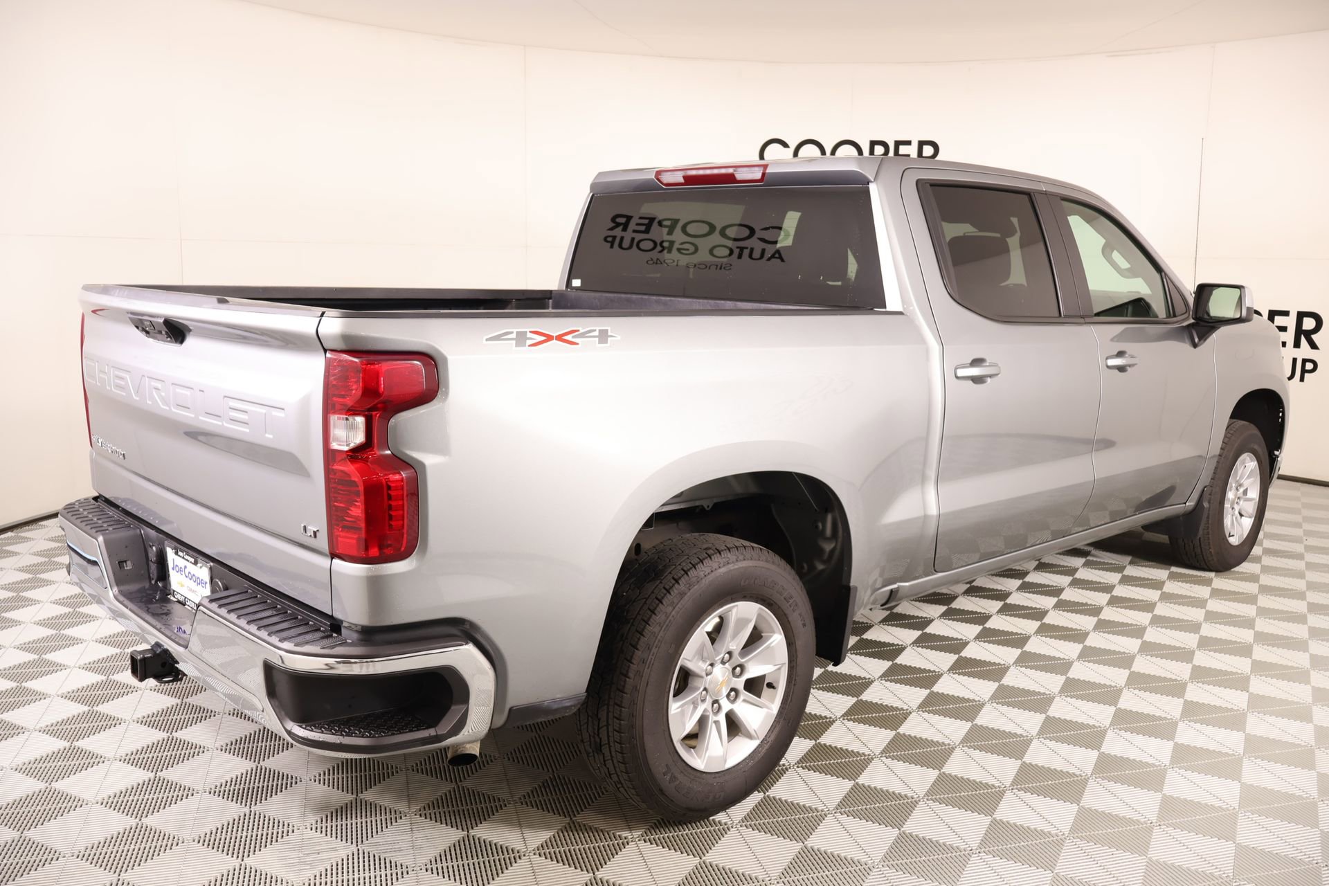 Used 2025 Chevrolet Silverado 1500 LT AWD/4WD image 20