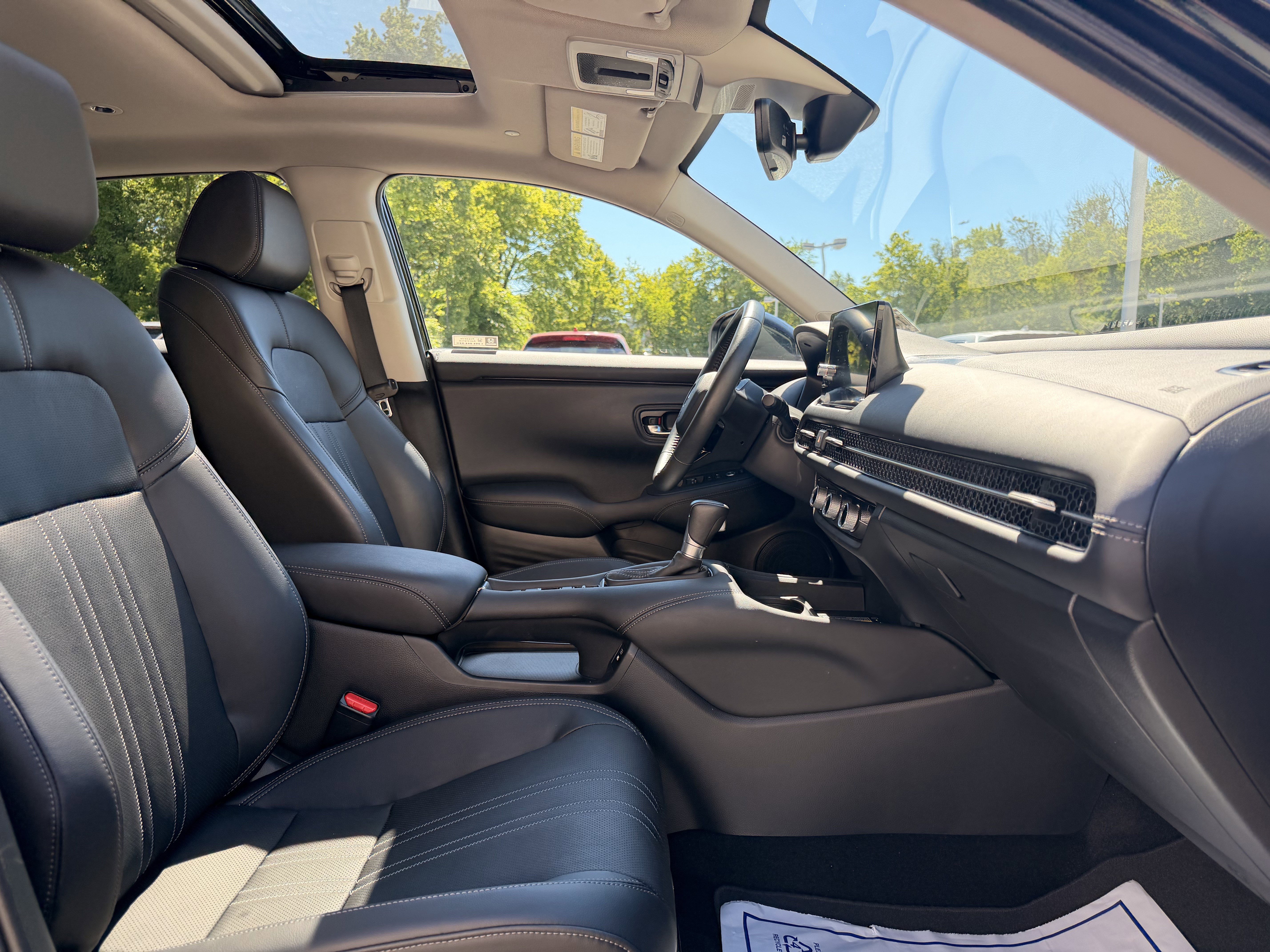 Used 2024 Honda HR-V EX-L image 15