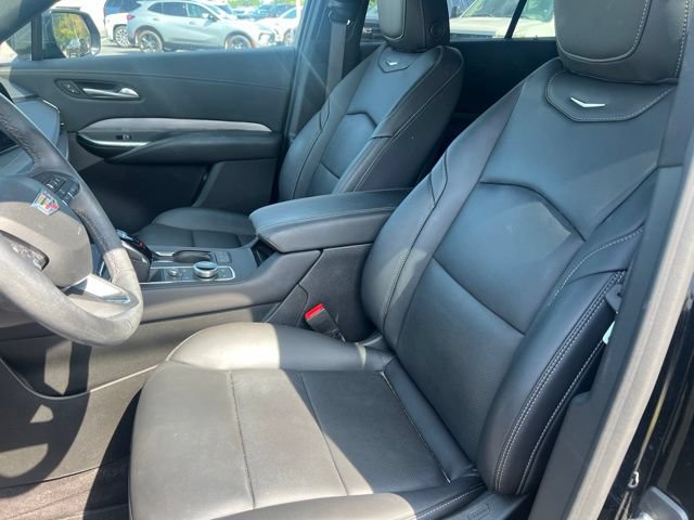 Used 2024 Cadillac XT4 Premium Luxury AWD/4WD image 17