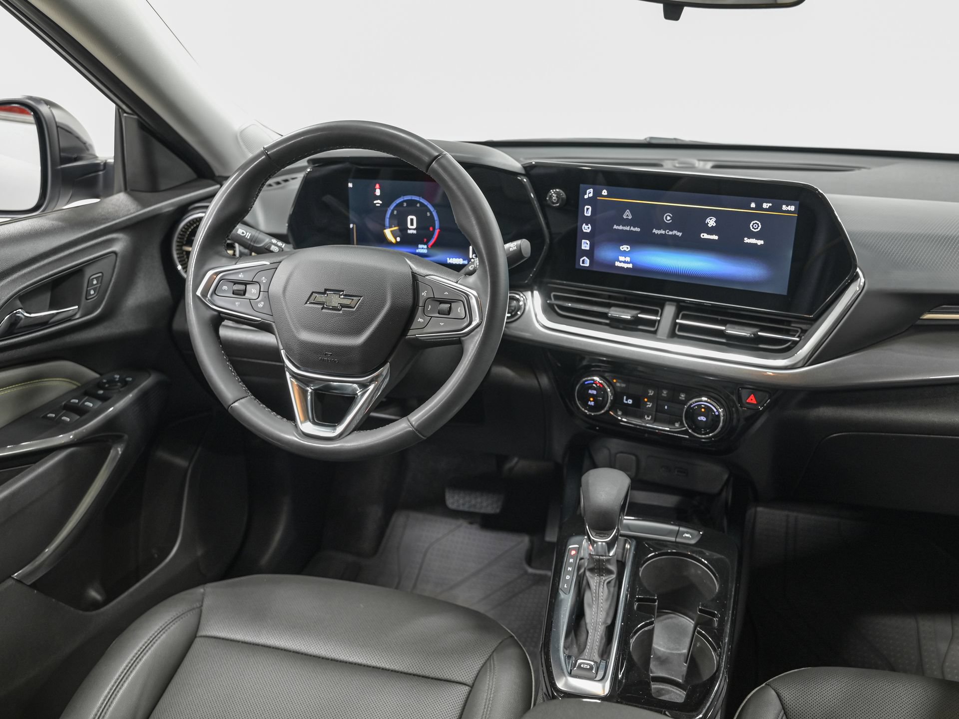Used 2025 Chevrolet Trax ACTIV w/ Sunroof Package FWD image 29