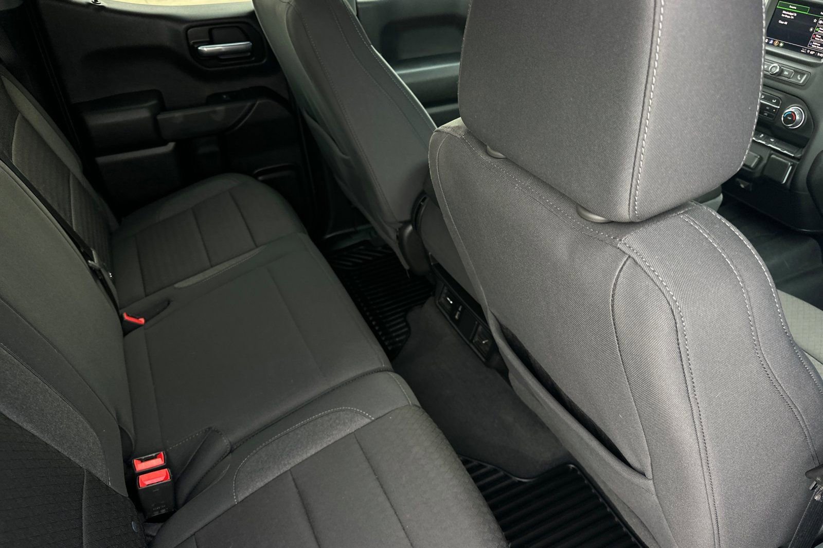 Used 2024 Chevrolet Silverado 1500 Custom image 18