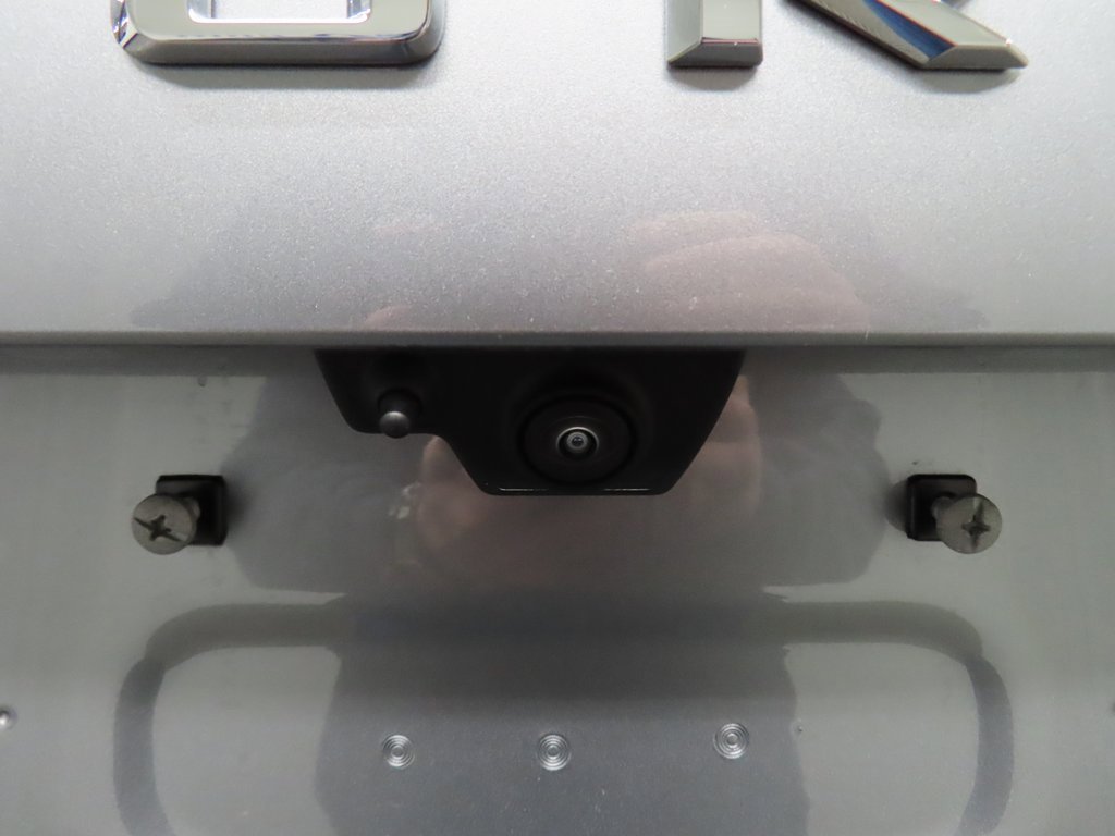 Used 2025 Chevrolet Suburban Premier image 39