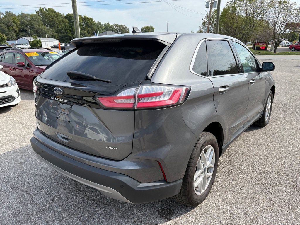Used 2022 Ford Edge SEL AWD/4WD image 4