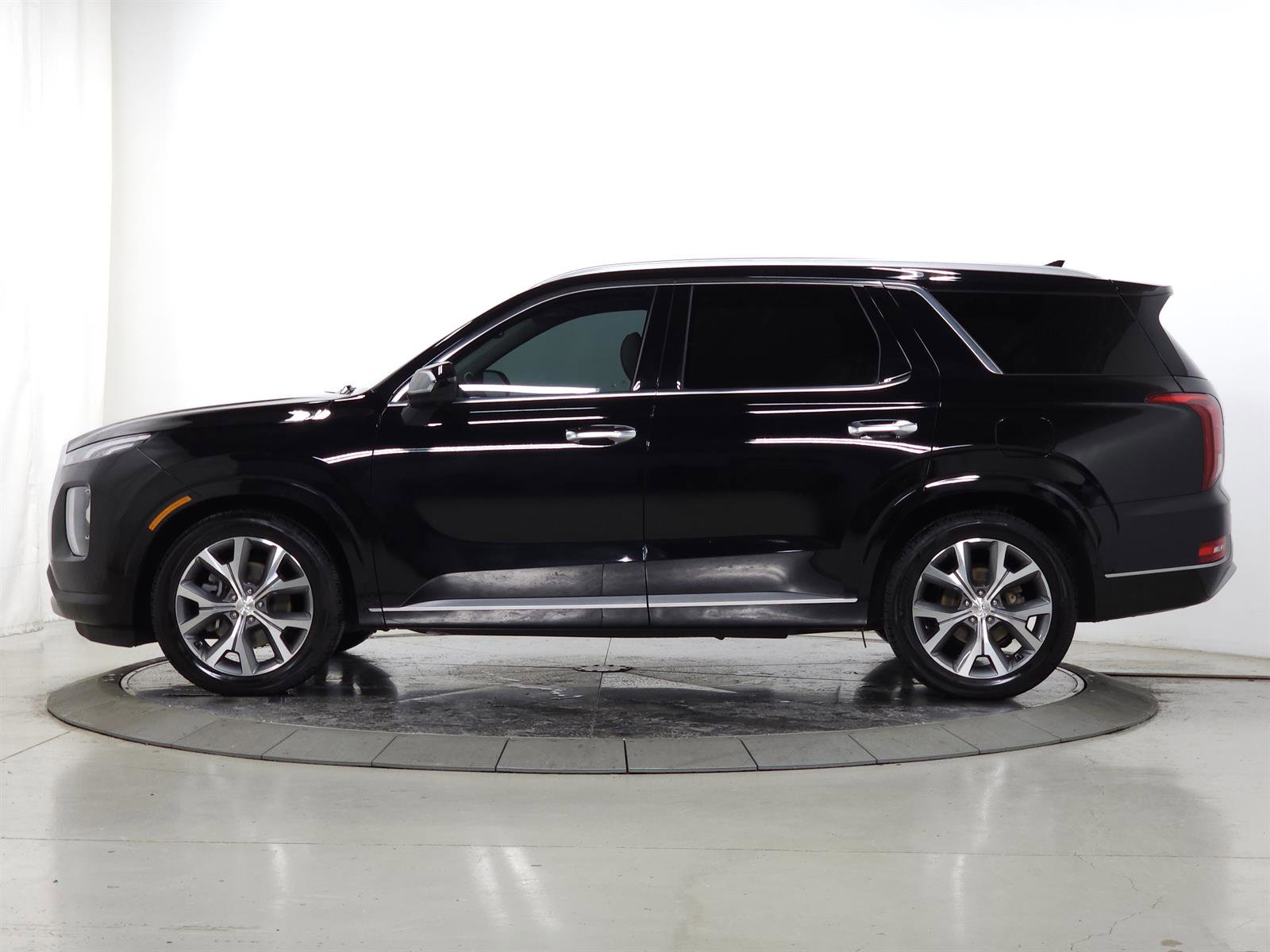 Used 2022 Hyundai Palisade Limited image 4