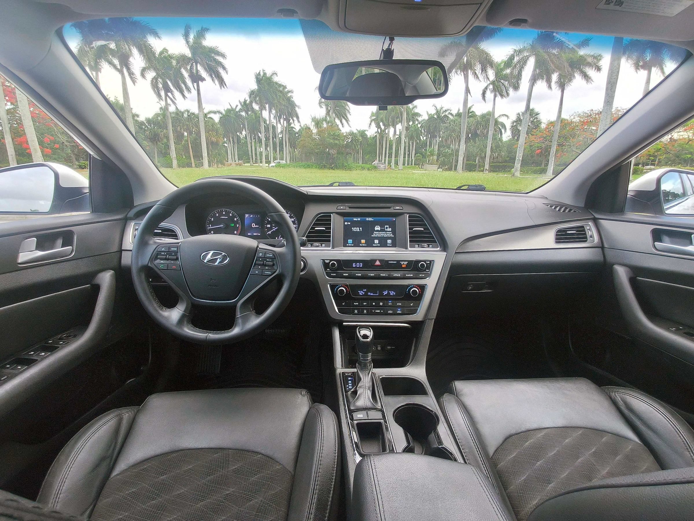 Used 2016 Hyundai Sonata Sport w/ Option Group 02 FWD image 10