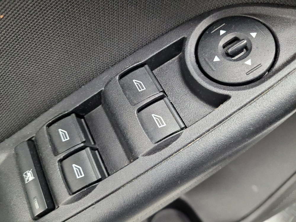 Used 2016 Ford Focus SE FWD image 27