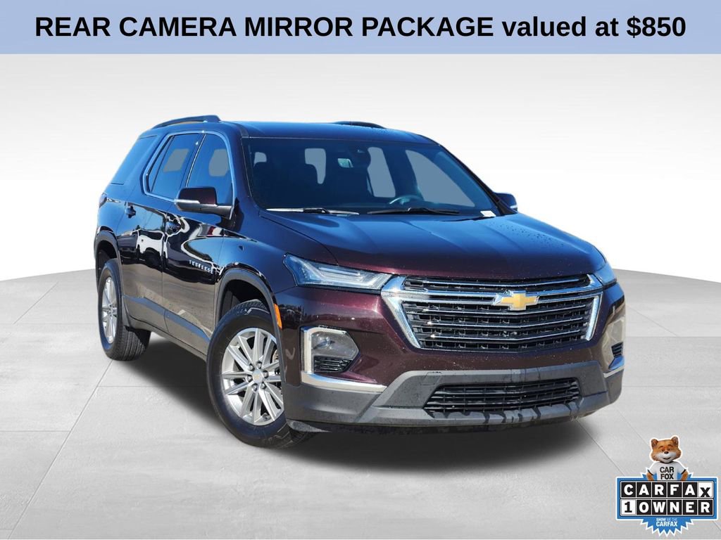 Used 2023 Chevrolet Traverse LT w/ Rear Camera Mirror Package