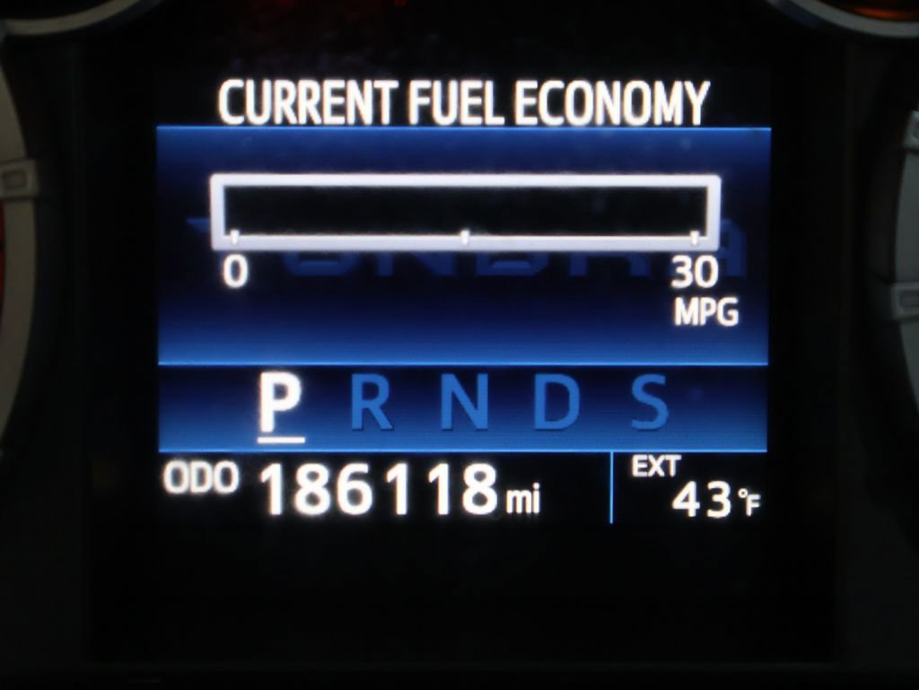 Used 2015 Toyota Tundra Limited w/ Limited Premium Package image 20