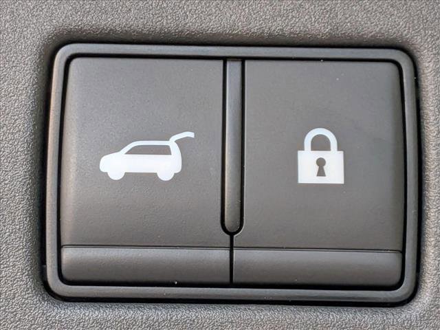 Used 2024 Nissan Rogue SV FWD image 14
