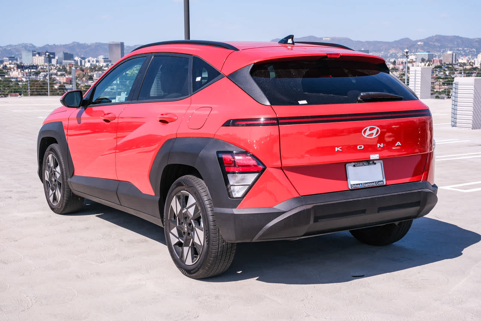 Used 2024 Hyundai Kona SEL w/ Convenience Package FWD image 6