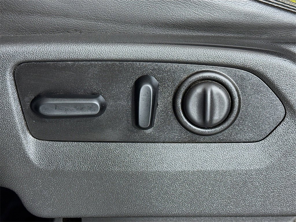 Used 2020 Chevrolet Silverado 2500 High Country w/ Z71 Off-Road Package image 25