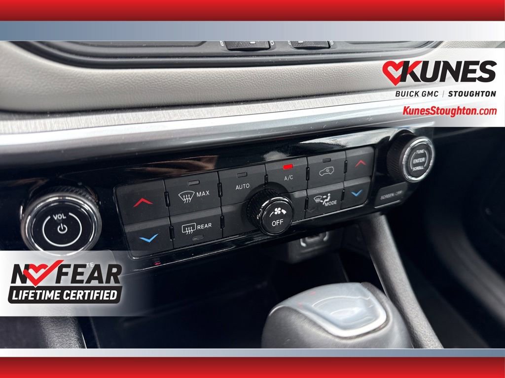 Used 2025 Jeep Compass Limited AWD/4WD image 29