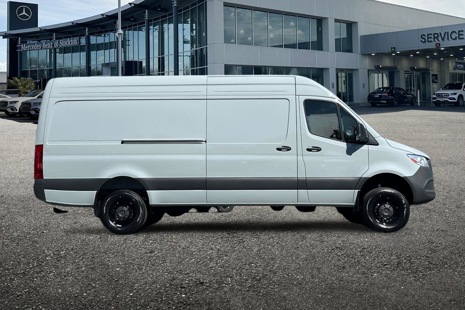 New 2025 Mercedes-Benz Sprinter 2500 image 3