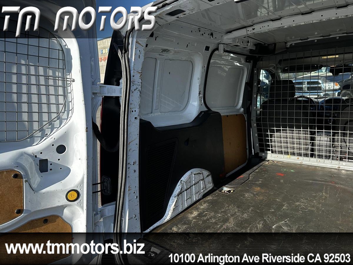 Used 2016 Ford Transit Connect XLT FWD image 9