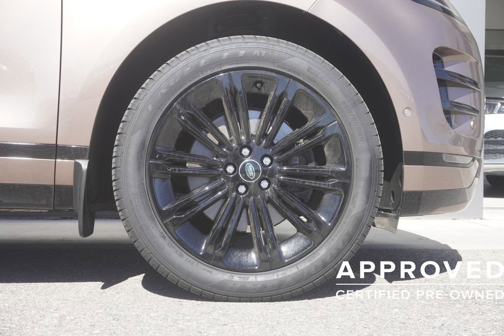 Used 2026 Land Rover Range Rover Evoque Dynamic SE image 33