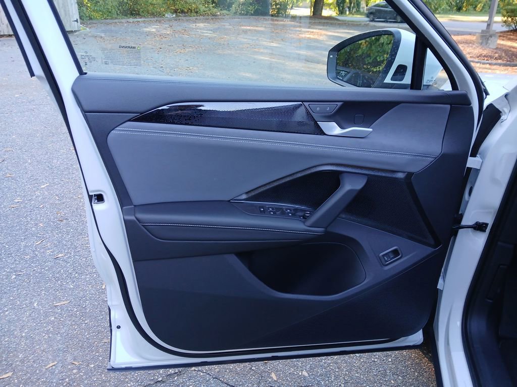 New 2026 Volkswagen Tiguan SE image 10