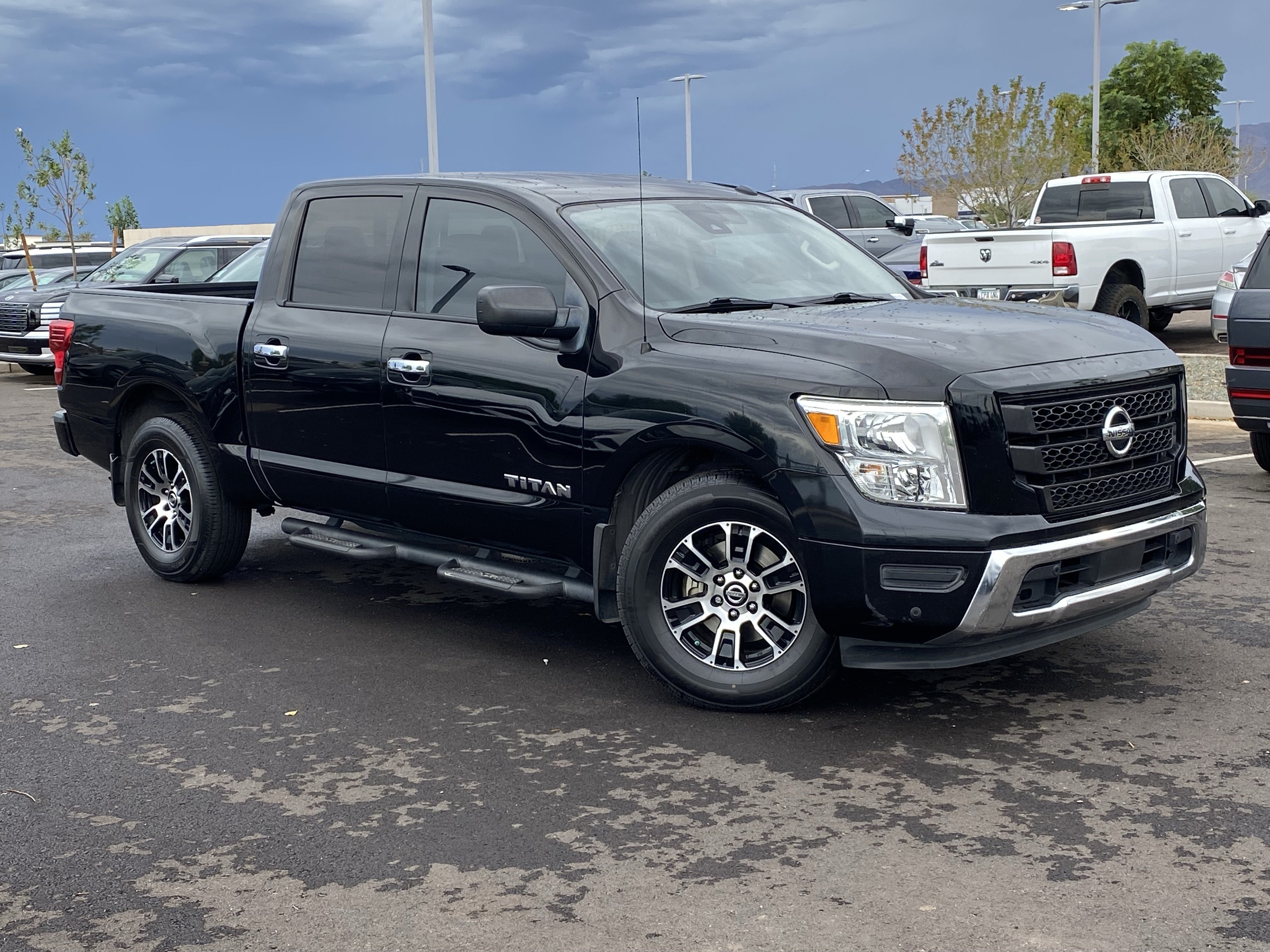Used 2021 Nissan Titan SV w/ SV Convenience Package RWD image 33