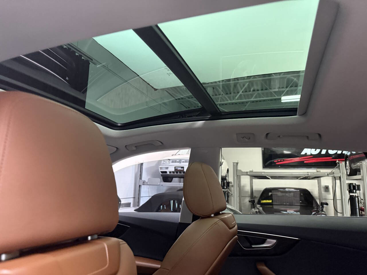 Used 2023 Audi Q8 Premium w/ Convenience Package image 19