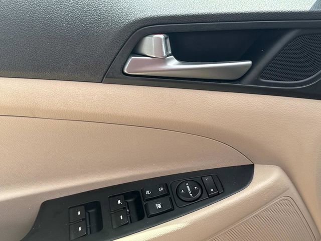 Used 2017 Hyundai Tucson SE image 25