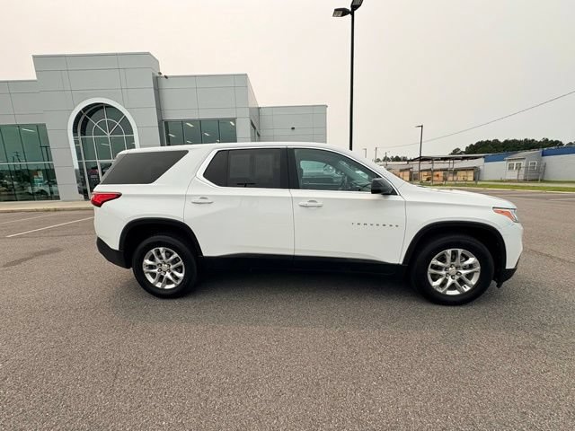 Used 2021 Chevrolet Traverse LS AWD/4WD image 1