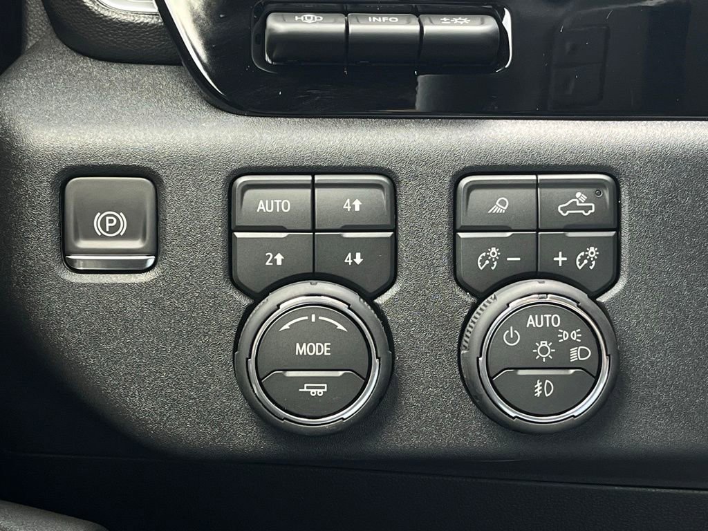 New 2026 Chevrolet Silverado 1500 High Country AWD/4WD image 23