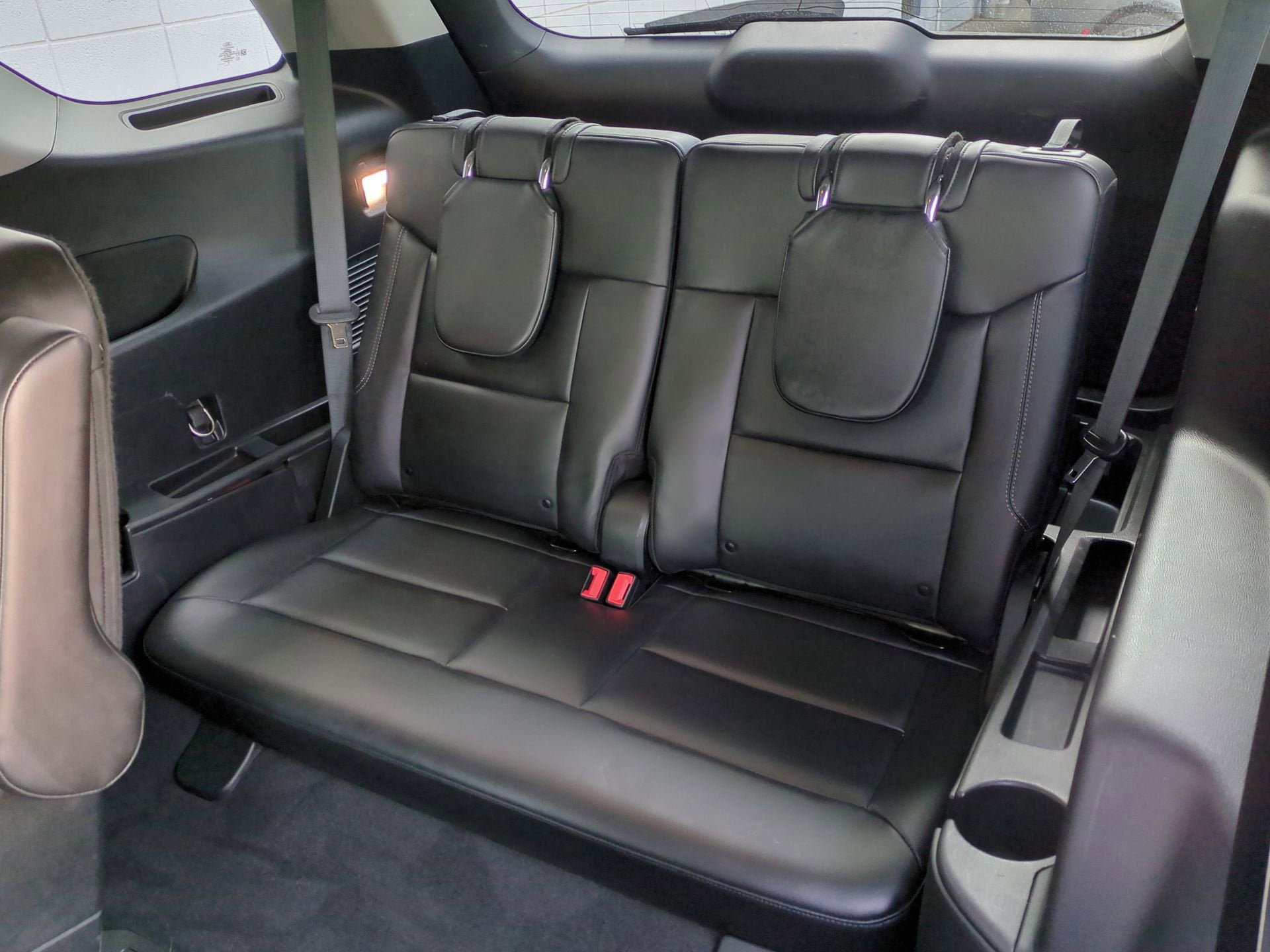 Used 2022 Ford Explorer XLT w/ Equipment Group 202A AWD/4WD image 21