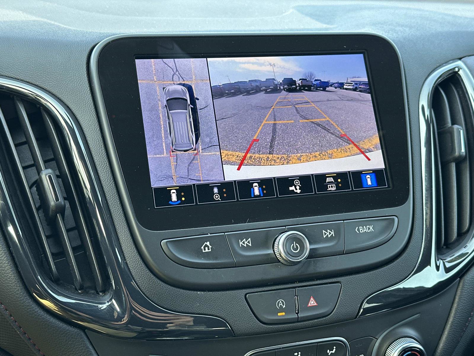 Certified 2023 Chevrolet Equinox RS FWD image 28