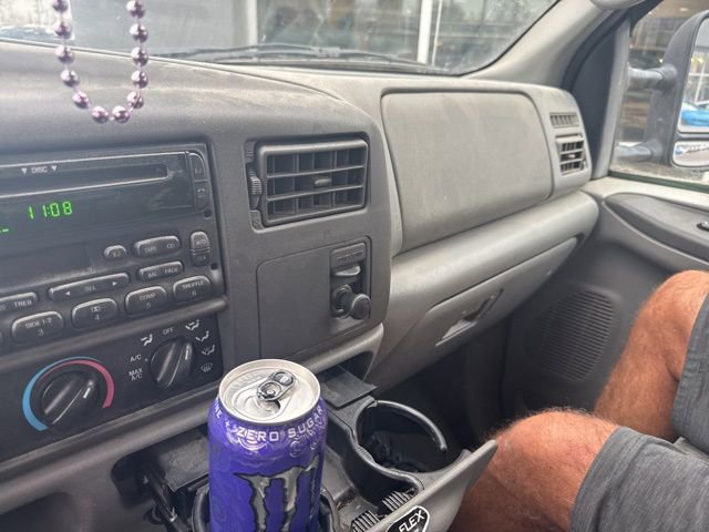 Used 2004 Ford F250 XLT image 12