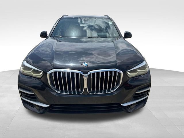 Used 2022 BMW X5 sDrive40i w/ Premium Package RWD image 2