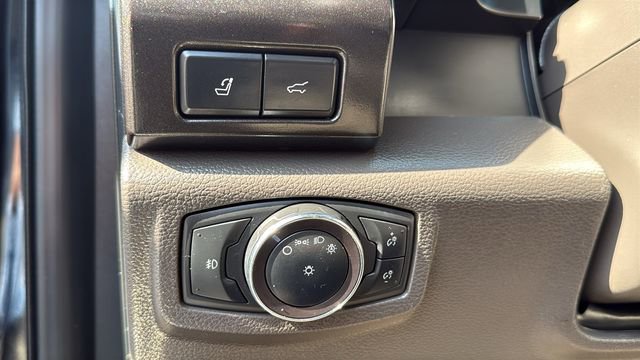 Used 2020 Ford Expedition Max Limited image 14