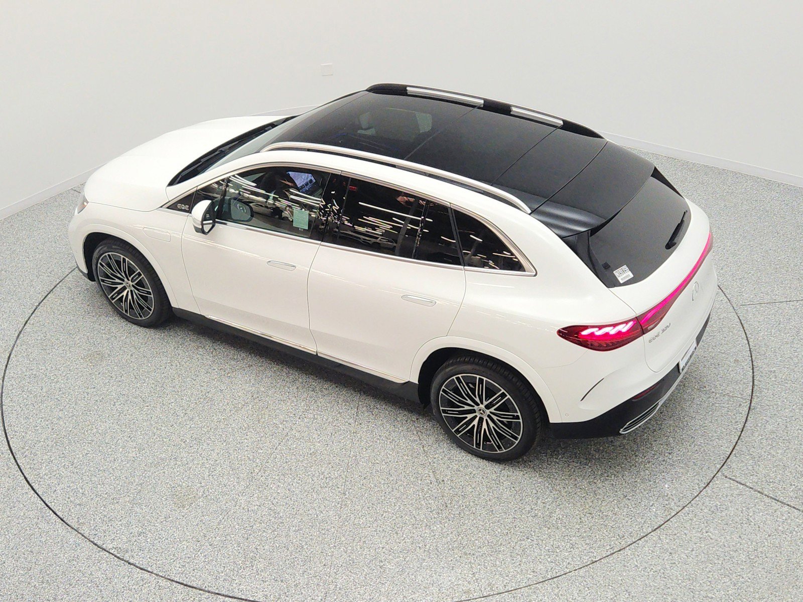 New 2026 Mercedes-Benz EQE 320 4MATIC SUV image 22