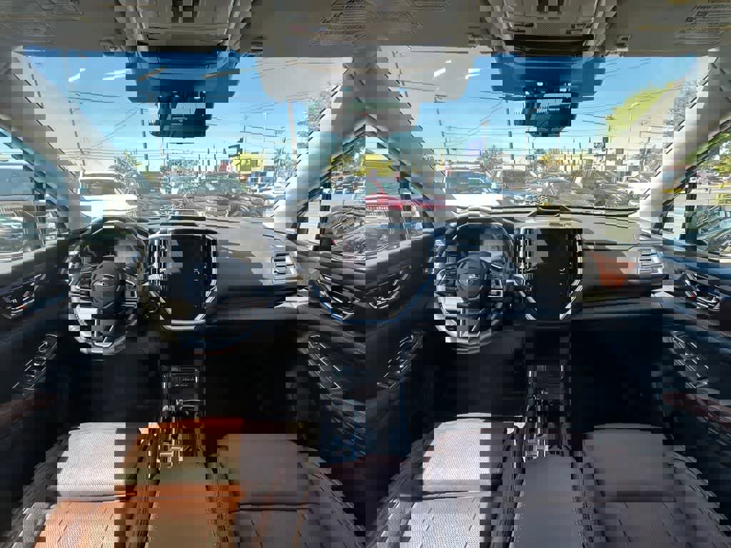 Used 2023 Subaru Ascent Touring image 10