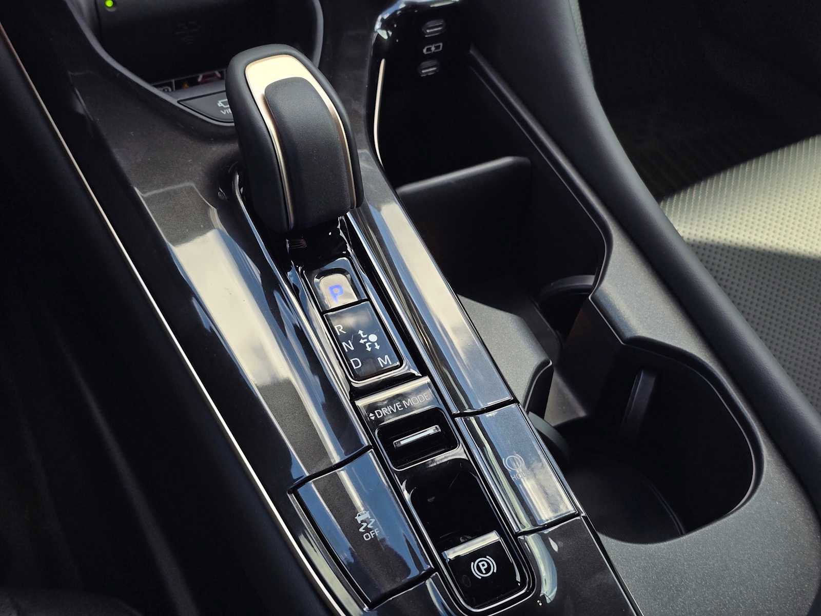 New 2025 Toyota Crown Platinum image 26