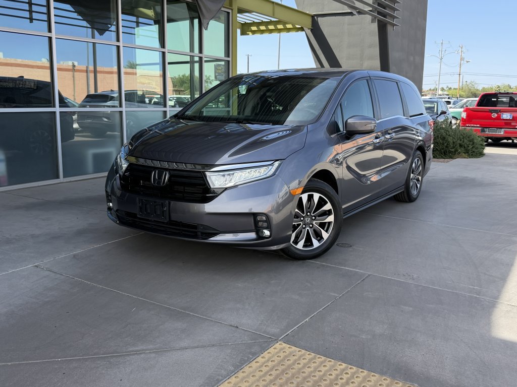 Used 2024 Honda Odyssey EX-L image 2