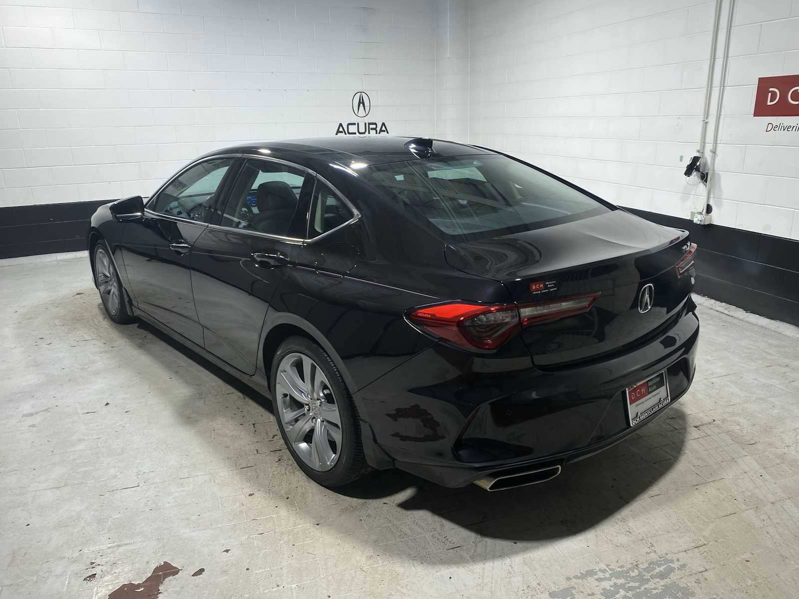 Certified 2021 Acura TLX w/ Technology Package image 4