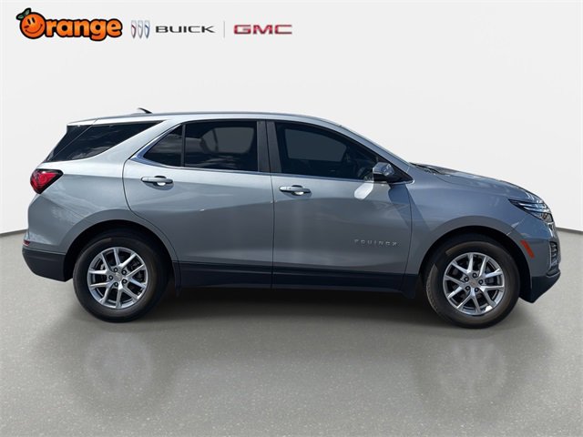 Used 2024 Chevrolet Equinox LT image 2