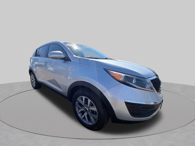 Used 2015 Kia Sportage LX FWD image 2