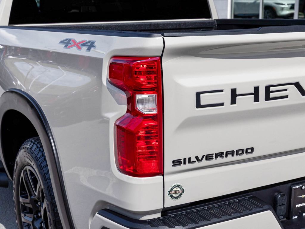 Used 2026 Chevrolet Silverado 1500 Custom w/ Turbomax Blackout Package image 36