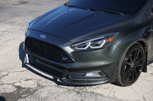 Used 2016 Ford Focus ST FWD image 29