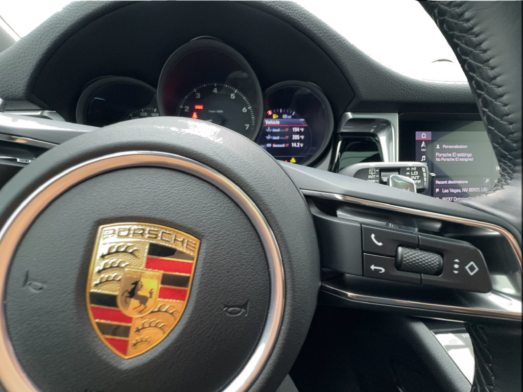 Used 2024 Porsche Macan w/ Premium Plus Package AWD/4WD image 44